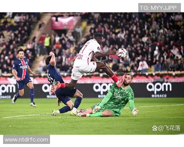 足球明星突遭意外离世视频引发全球哀悼球迷心痛不已